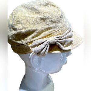 Rare Vintage  Fashionista Cap Hat
Gold 
M/L